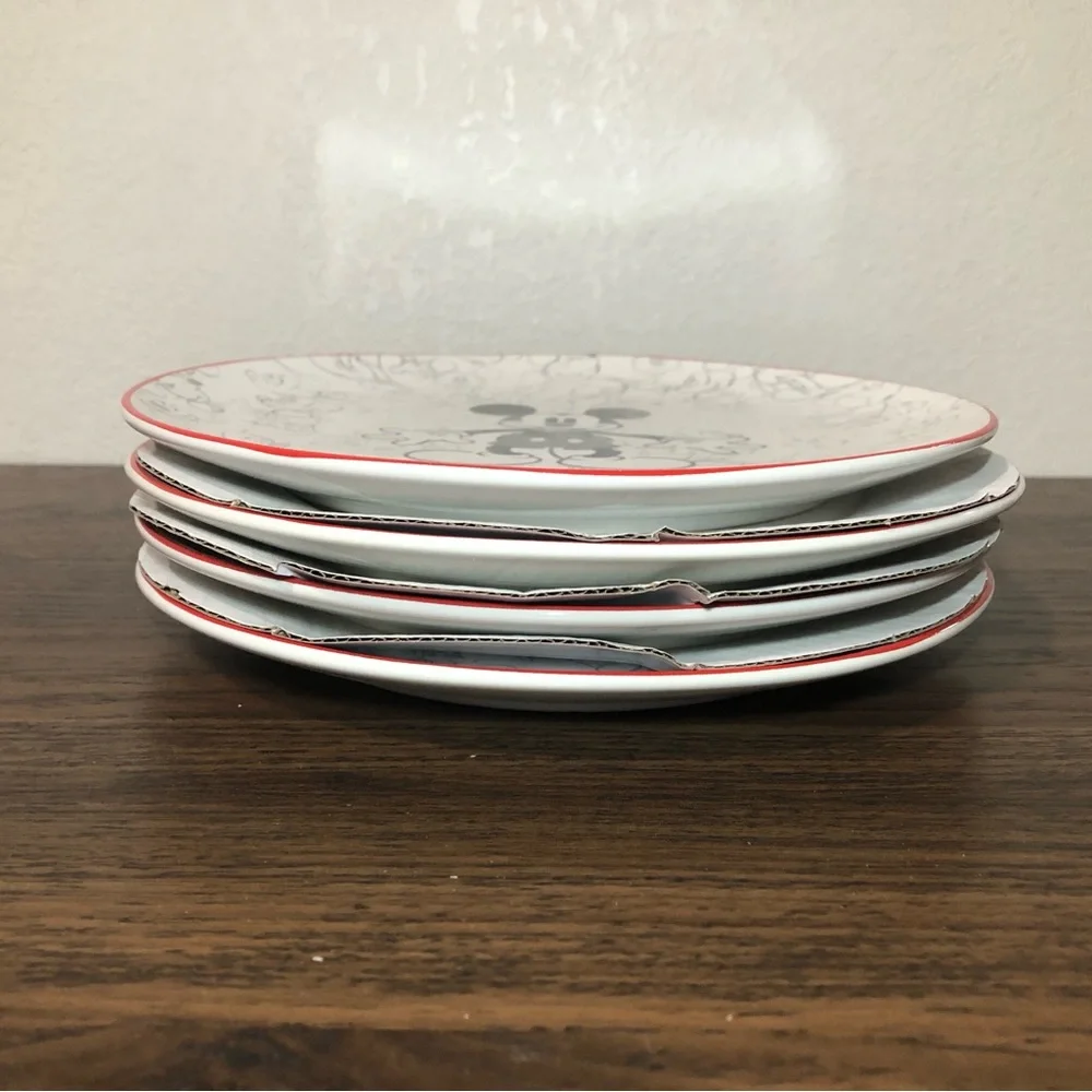 Pottery Barn Disney Mickey Mouse Stoneware Salad Plates Set of 4
